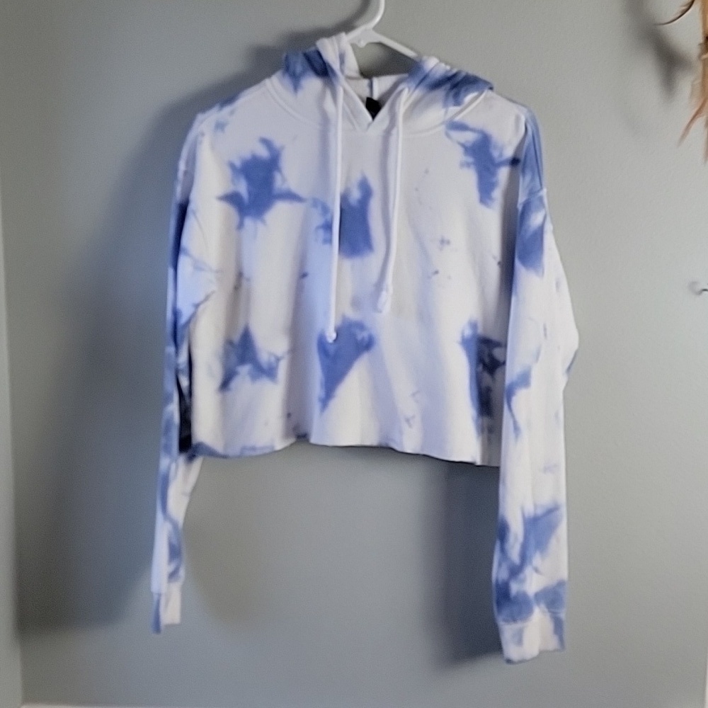 Wild Fable tie dye cropped hoodie sweatshirt